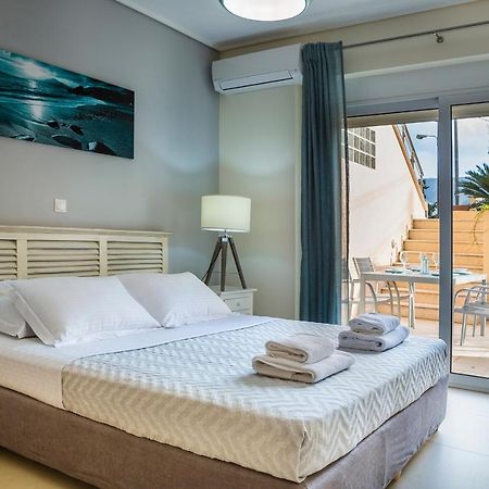Apartment Lilly, Apartment With Communal Pool, 10 Meters From Sea Sami  Buitenkant foto