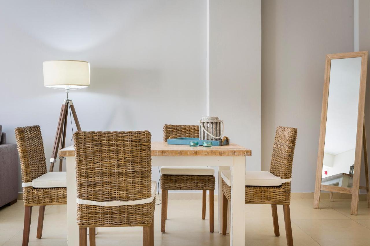 Apartment Lilly, Apartment With Communal Pool, 10 Meters From Sea Sami  Buitenkant foto