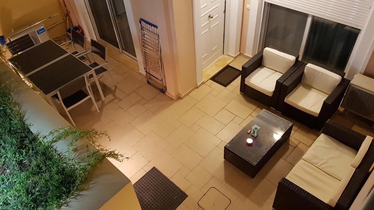 Apartment Lilly, Apartment With Communal Pool, 10 Meters From Sea Sami  Buitenkant foto